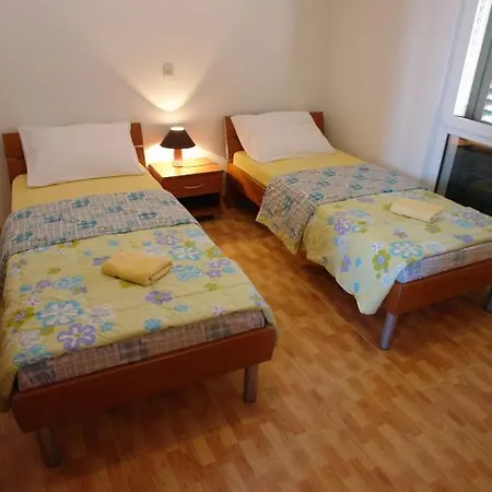 Casiopea Apartment *